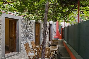 Casa da Aldeia by An Island Apart