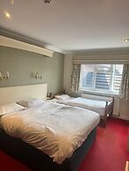 Consort Hotel