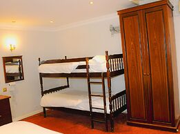 Consort Hotel