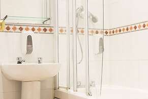Consort Hotel