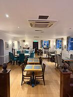 Consort Hotel & Urban Spa