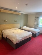 Consort Hotel