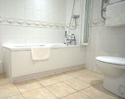 Consort Hotel