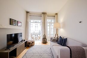 BOUTIQUE Rentals Flores Plaza