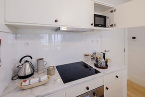 BOUTIQUE Rentals Flores Plaza