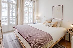 BOUTIQUE Rentals Flores Plaza
