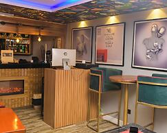 Proof Lounge Hotel