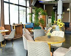 Proof Lounge Hotel