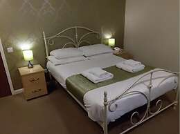 The Dartmoor Lodge