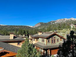 Juniper Crest 7 Private Hot Tub, 2 Car Garage, BBQ, Walk to the Lifts 