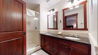 Juniper Crest 7 Private Hot Tub, 2 Car Garage, BBQ, Walk to the Lifts 