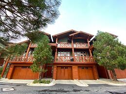 Juniper Crest 7 Private Hot Tub, 2 Car Garage, BBQ, Walk to the Lifts 