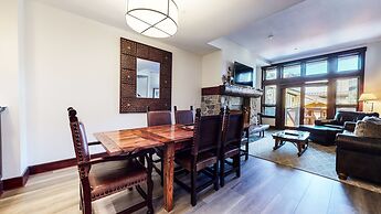 Juniper Crest 7 Private Hot Tub, 2 Car Garage, BBQ, Walk to the Lifts 