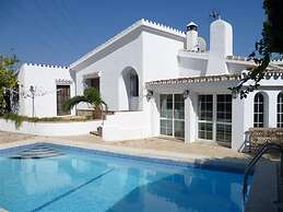 Private Cosy Villa in Marbella Area