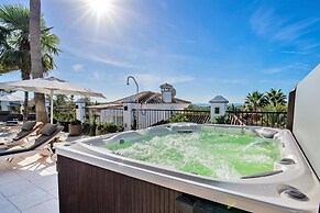 Super Villa Near Beach with Heated Pool