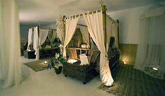 Unique Luxurious and Palacial Villa