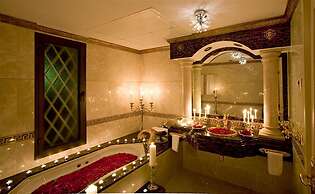 Unique Luxurious and Palacial Villa