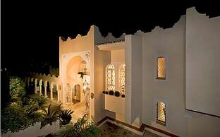 Unique Luxurious and Palacial Villa