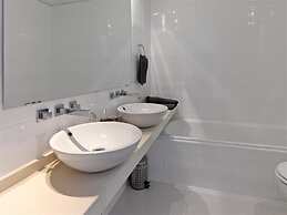 Great Beach Side Villa – Semi Heated Pool