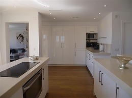 Great Beach Side Villa – Semi Heated Pool