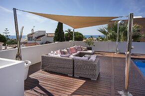 Great Beach Side Villa – Semi Heated Pool