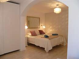 Great Beach Side Villa – Semi Heated Pool