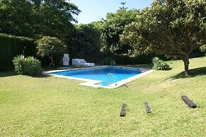 Attractive Apartment Near Puerto Banus