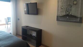  Beach Apartment With Spa & Gym