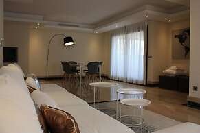 Apartment with Private Swimming Pool