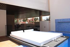 Apartment with Private Swimming Pool