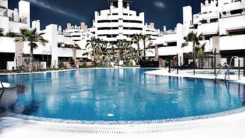 2 Beds Apartment with Private Pool