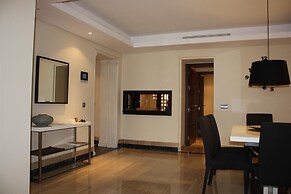 2 Beds Apartment with Private Pool