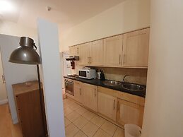 Studio Apartment in South Kensington 16