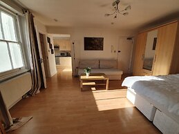 Studio Apartment in South Kensington 16