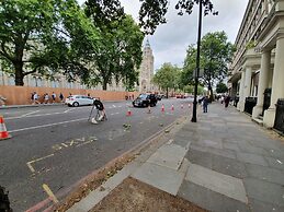 Studio Apartment in South Kensington 16