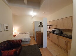 Studio Apartment in South Kensington 16