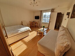 Studio Apartment in South Kensington 16