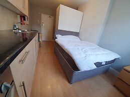 Studio Apartment in South Kensington 16