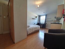 Studio Apartment in South Kensington 16