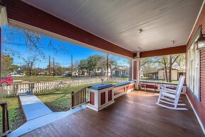 Star Haus DT 292 5 Bedroom Home by RedAwning