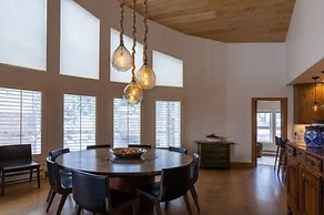 Northwoods Private Penthouse with Effortless Ski-In Ski-Out Access by 