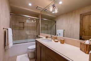 Northwoods Private Penthouse with Effortless Ski-In Ski-Out Access by 