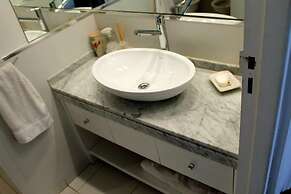 Apartment Rod Pena By Hart