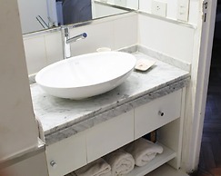 Apartment Rod Pena By Hart