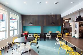 Nowhere Special Hostel