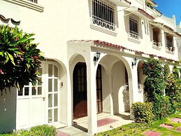 Casa Blanca Boutique & Organic