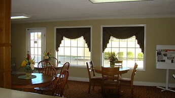 Honeysuckle Inn - Mountain View