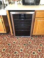 Honeysuckle Inn - Mountain View