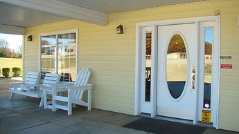 Honeysuckle Inn - Mountain View