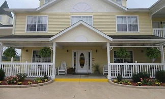 Honeysuckle Inn - Mountain View